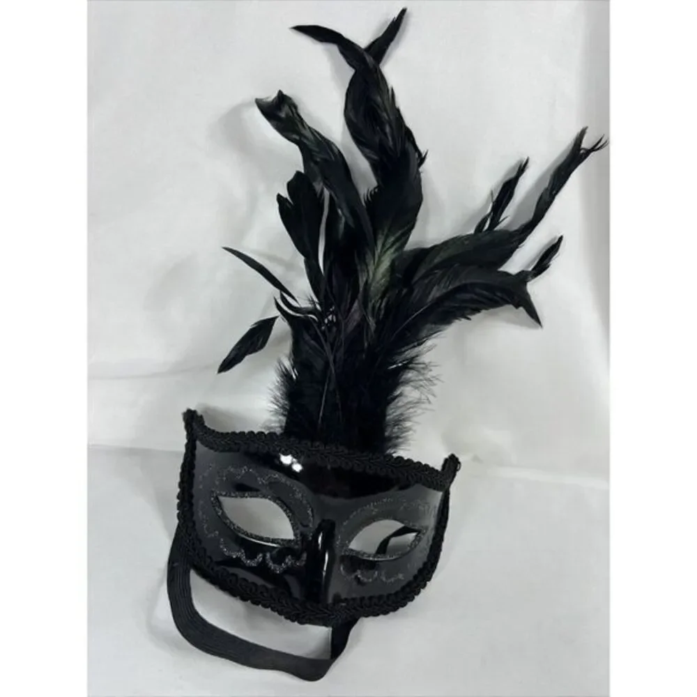 Black And Silver Mardi Gras Feather Mask Masquerade‎ Sequins Sparkle